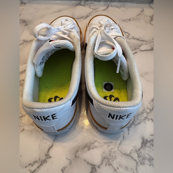 Nike courts women’s 7 - Picture 6 of 8